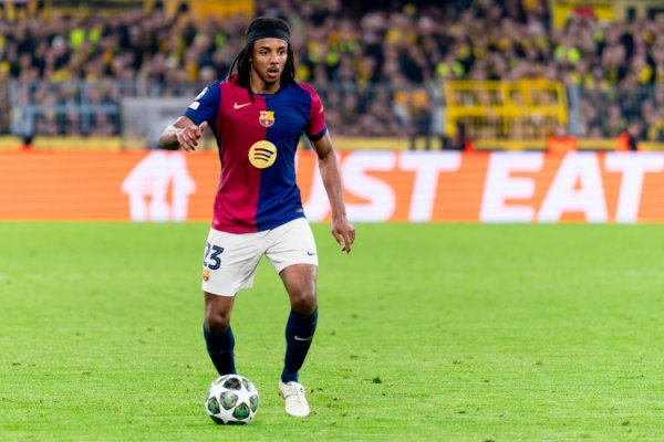 DECO: Manchester City đã từng hỏi Conde rằng anh ta sẽ bán nó, chúng tôi sẽ không bán nó.