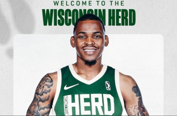 Lưu ý của Hoa Kỳ: Nuggets ký hợp đồng Triển lãm 10 với người bảo vệ James Akinjo