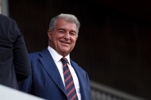 Laporta: Flick đã nói với tôi 