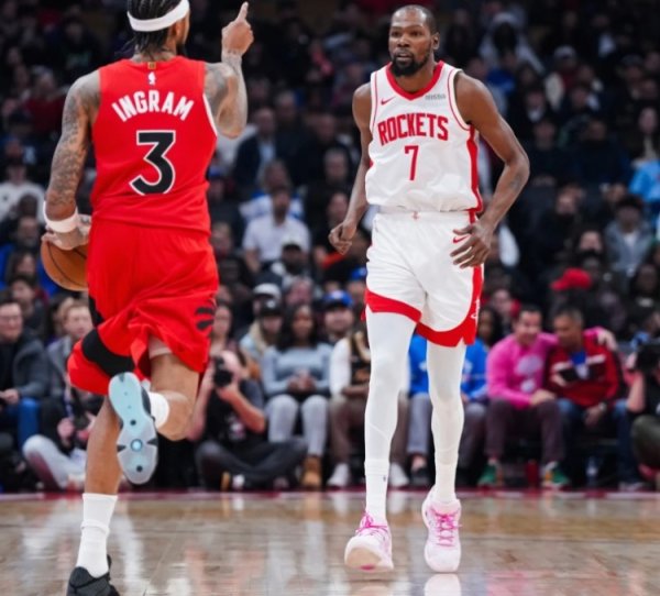 Người đánh chuông của Reeves; Rockets giành chiến thắng; Nghi thức chuyển tiếp của Flagg?