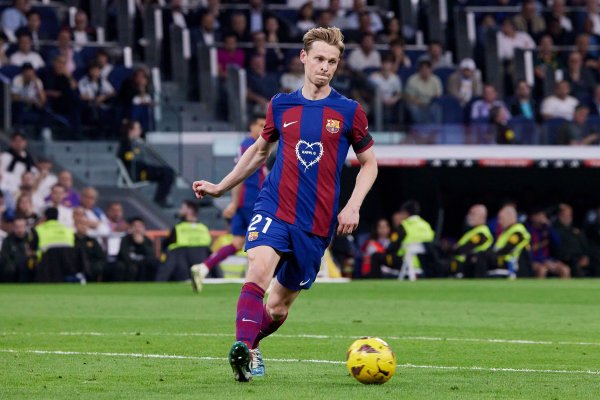 De Jong: Chúng tôi không phải đội mạnh nhất châu Âu lúc này, chưa vô địch Champions League và thủng 