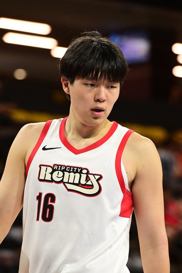 Họ đều ở G League! Xu Jingyu: Yang Hansen và James là cùng một đặc vụ và họ có thể có liên lạc